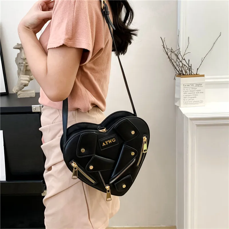 2023 Small Crossbody Bag Design Heart-shaped Rivet Jacket Shape