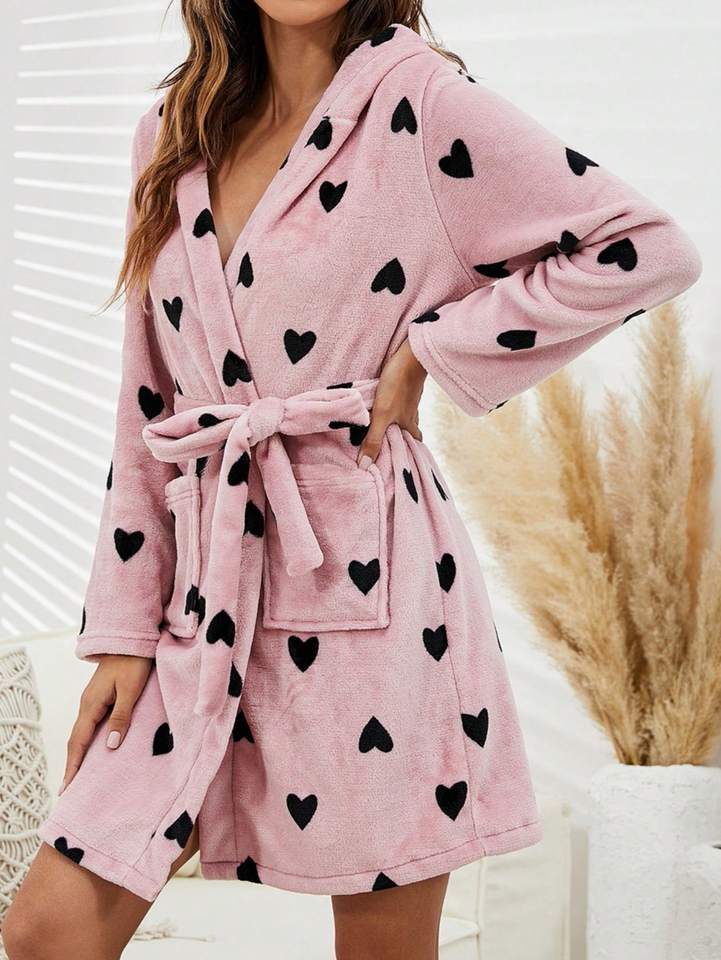 1 Women's Autumn and Winter Love Print Flannel Thickened Home Sleep Robe with Double-sided Long Fleece Star-shaped Long-sleeved