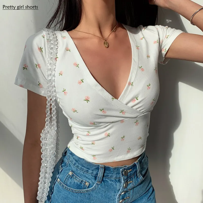 

2024 New Women Style Floral Cross V-neck Slim Fit Cut Exposed Navel Short Sleeved T-shirt for Women's Top Summer New Trend