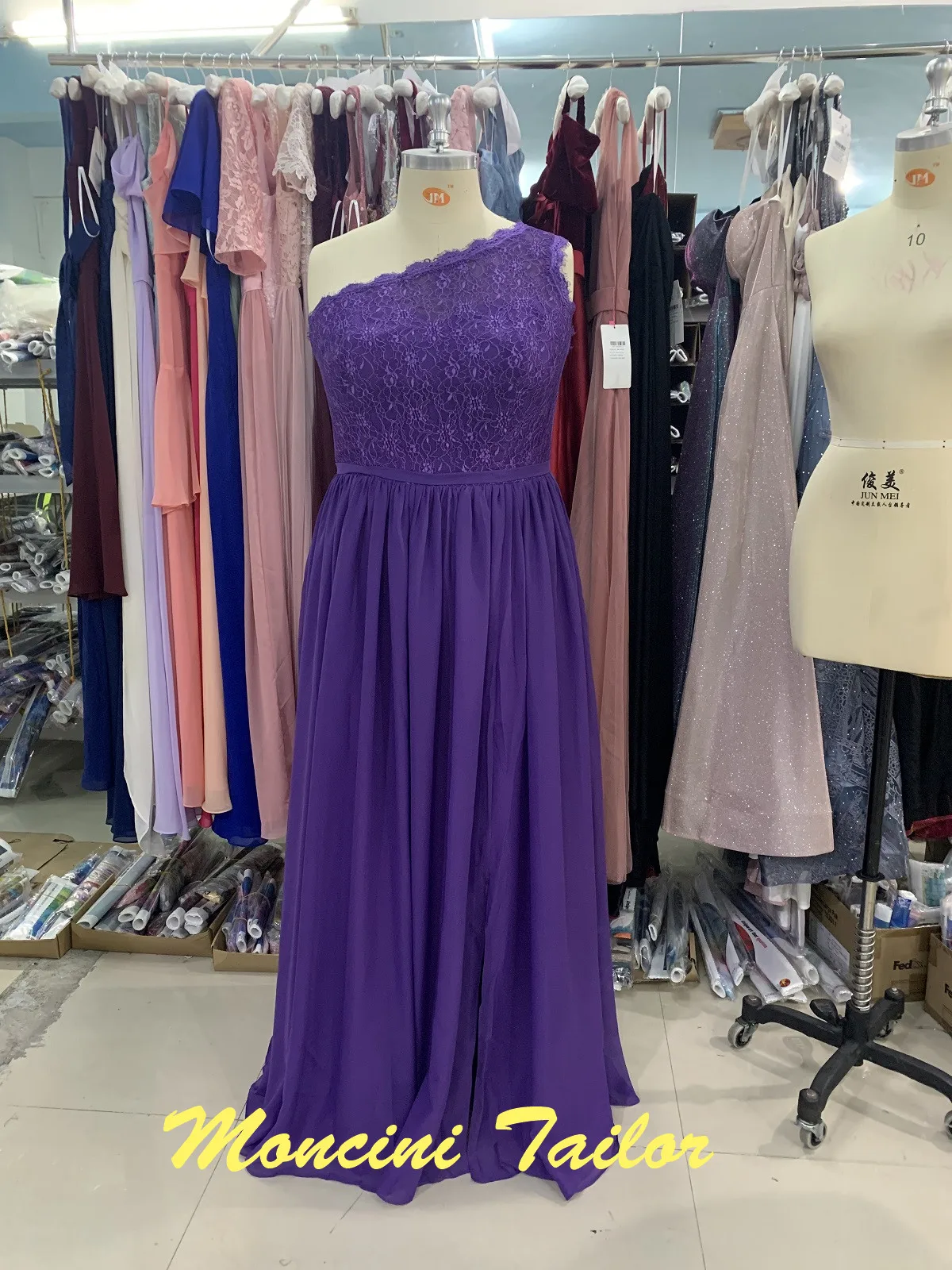 

2024 Royal Purple Chiffon Lace One-shoulder Slit Pleats Large Size Long fashion luckgirls bridesmaid dress mocini tailor