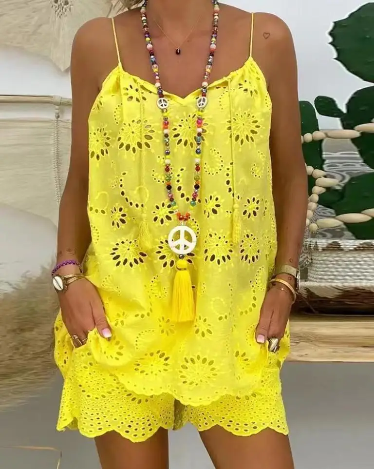 أزياء من الدانتل مجموعة سيدة عادية الخامس الرقبة ا...