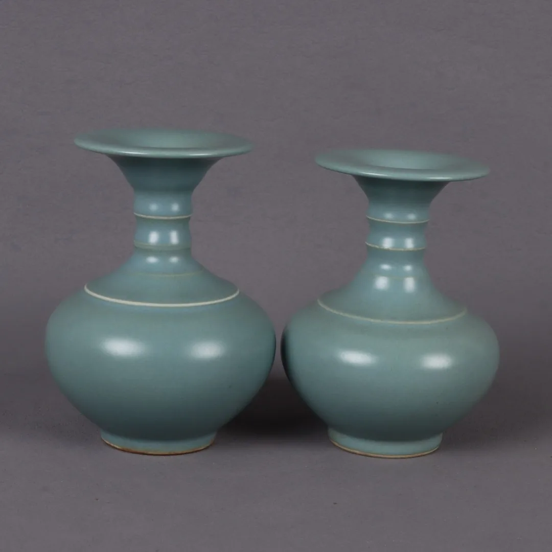 

Jingdezhen Lake Blue Glazed Bamboo Bottle Antique Porcelain Decoration
