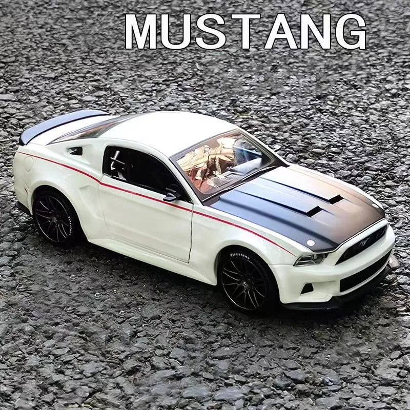 Kit de Montar Ford Mustang Street Racer 2014 1:24 Maisto