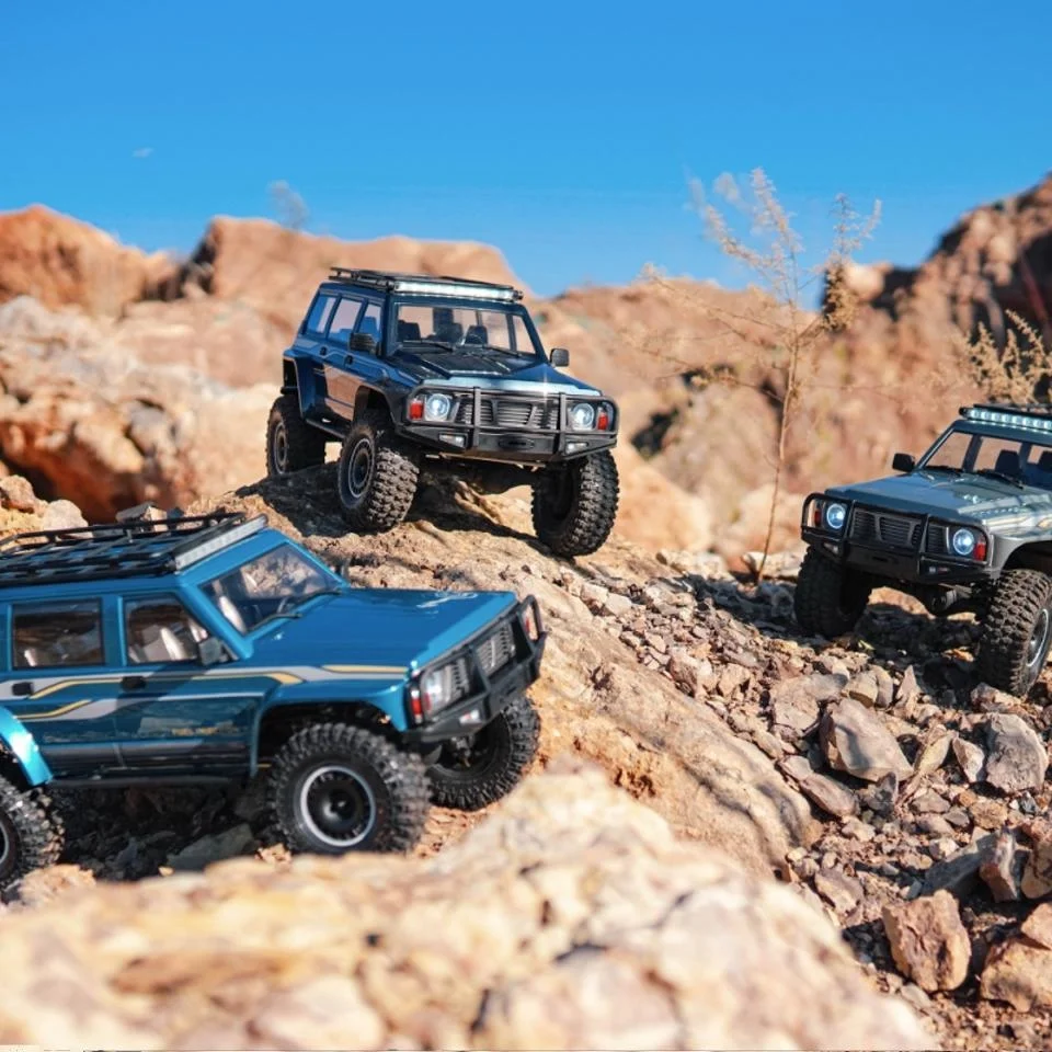Yikong 1/10 Yk4107 RC remote control electric four-wheel drive dual speed differential lock climbing vehicle off-road vehicle 2