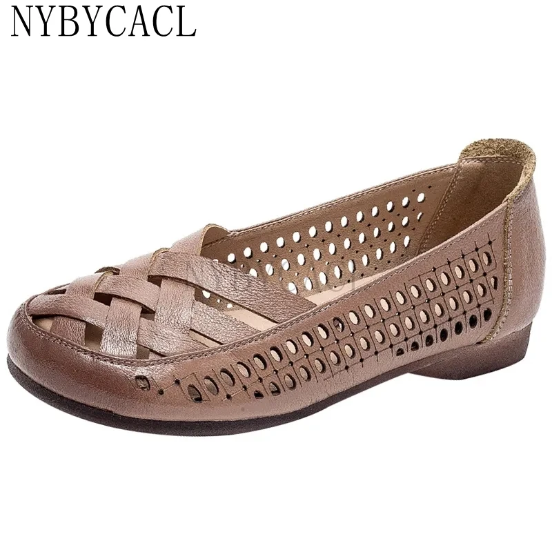 

2022 New Summer Women's Shoes Shallow Mouth Cover Feet Simple Temperament Versatile Breathable Hollow Woven Soft Soled Sandals