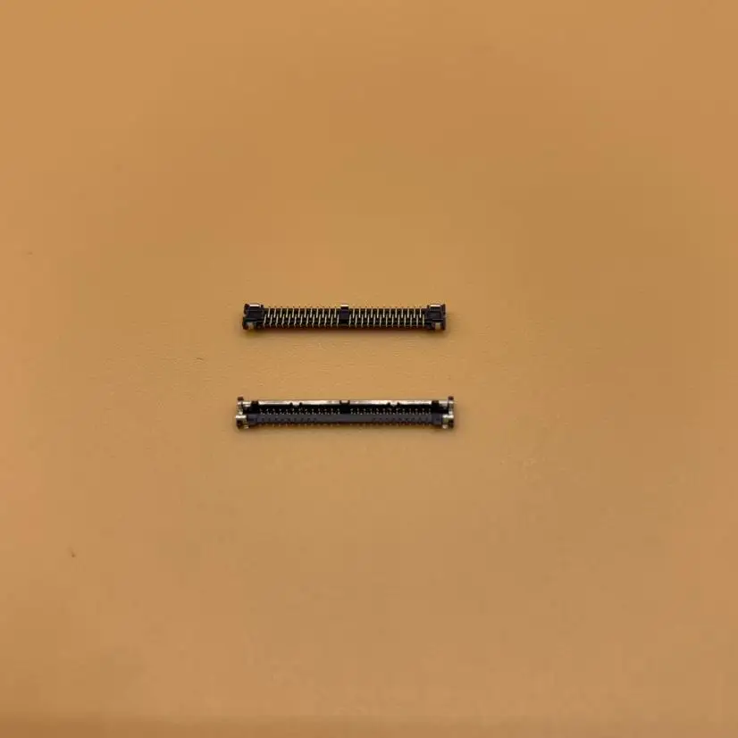 Angle de la carte de base compatible DJI Mavic 3 E, montrant les points de fixation.