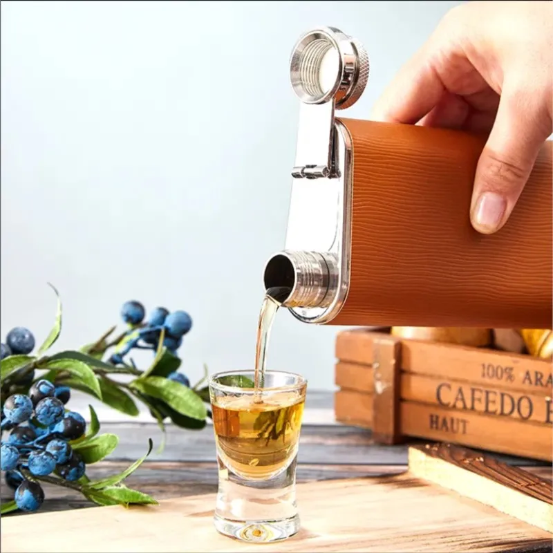 두꺼운 304 스테인레스 스틸 대용량 하프 파운드 용량 와인 포트 휴대용 야외 레트로 스퀘어 장식 와인 포트 ZI594