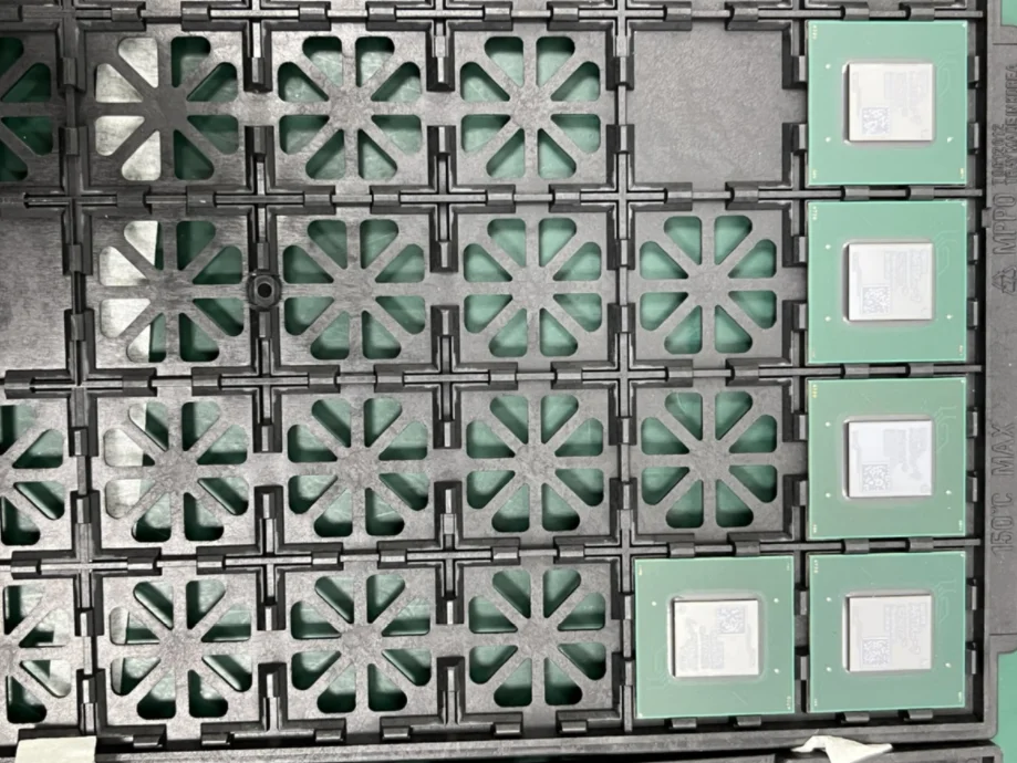 

[RK] XC7A200T-2FBG484I FPGA Field Programmable Gate Array switch BGA XC7A200T