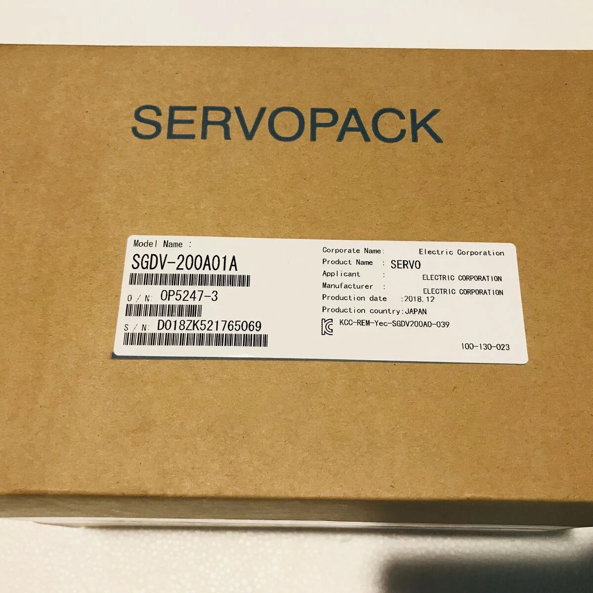 브랜뉴 SGDV-120A01A SGDV-180A01A SGDV-200A01A 오리지널 박스 포장 AC 서보 드라이버