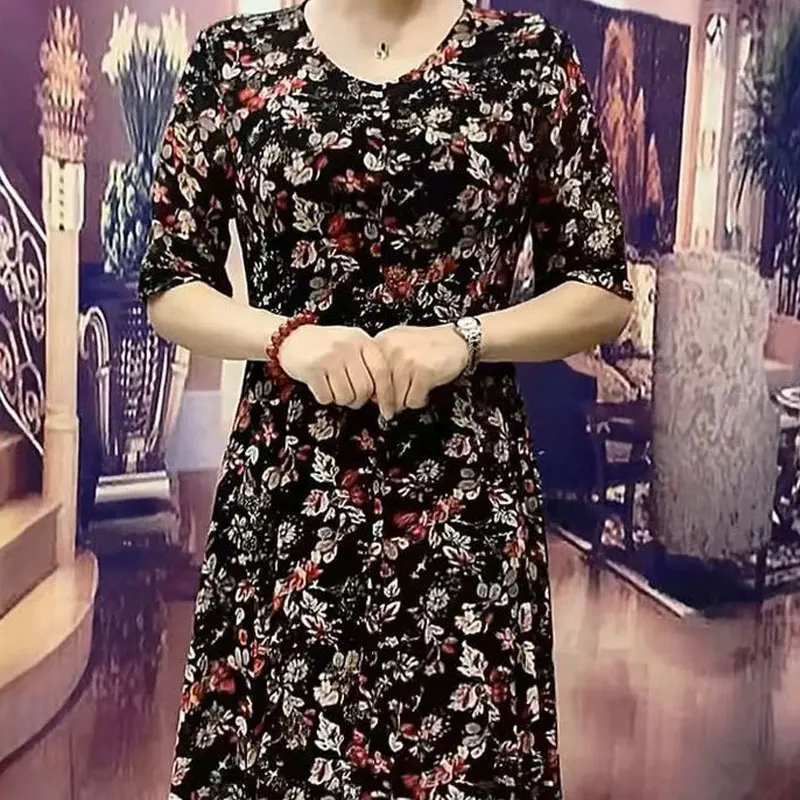Vintage Floral V-Neck A-Line Dress - Women's Casual Summer Half Sleeve