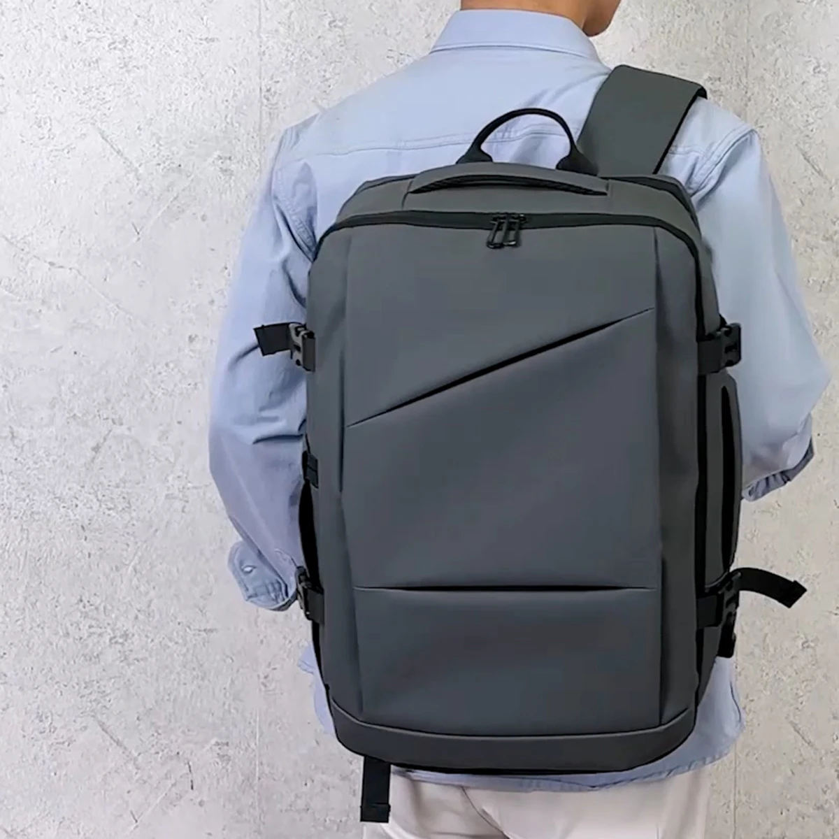 New Men's Backpack, Fashionable for Work and Commuting, Computer Business Backpack, Large Capacity for Business Trips, Boarding and Travel, Expandable Capacity