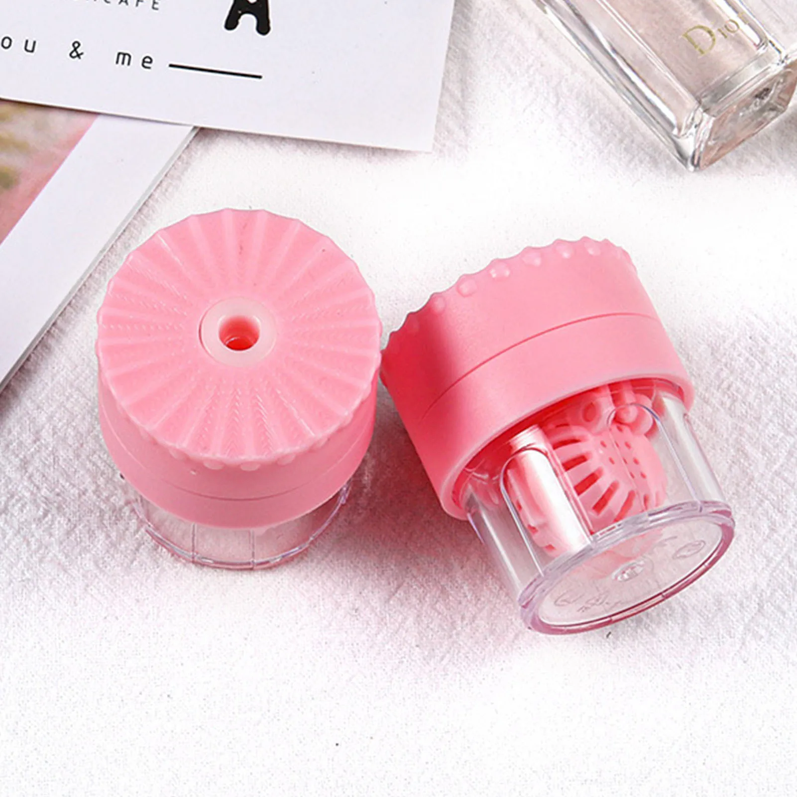 Contact Lens Cleaner Case Portable Manually Rotatable Contact Lens Case Plastic Container Storage Holder Eyewear Accessories