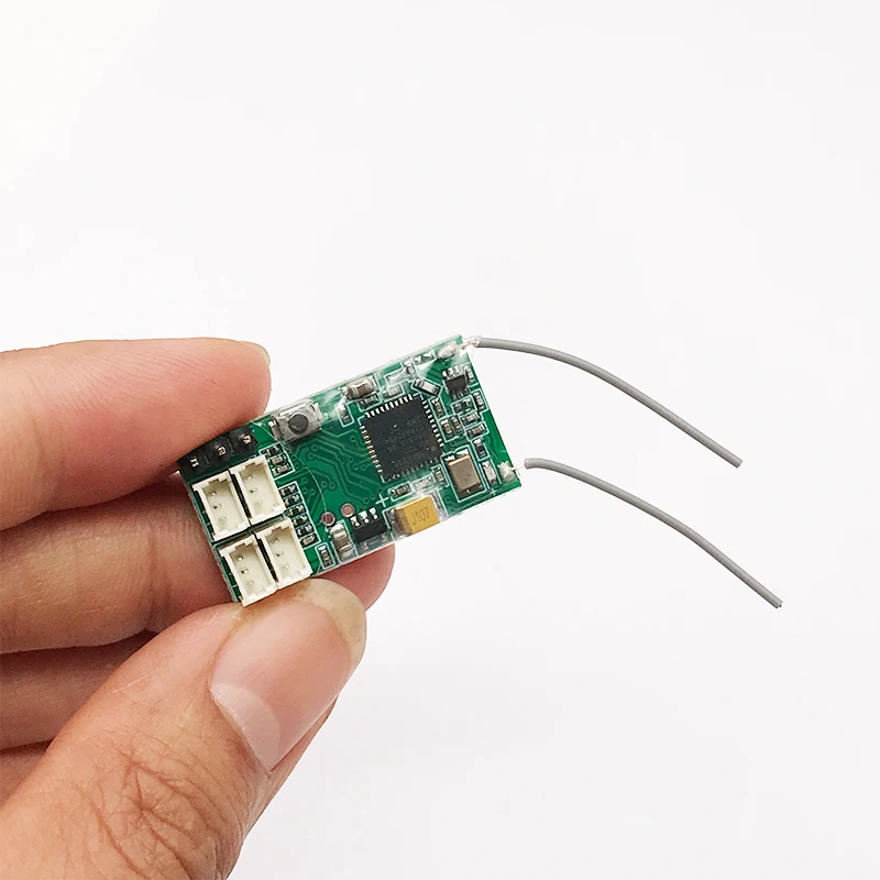รีโมทคอนโทรล 2.4GHz สำหรับโดรนและ RC