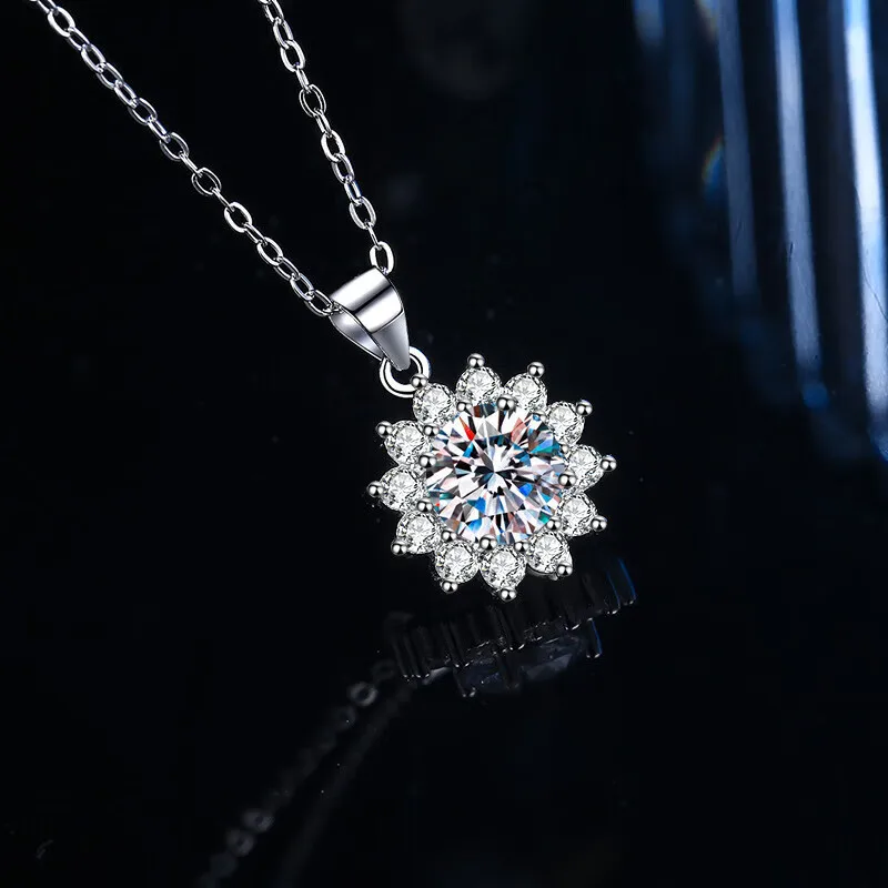 Collana indossata - Styling elegante