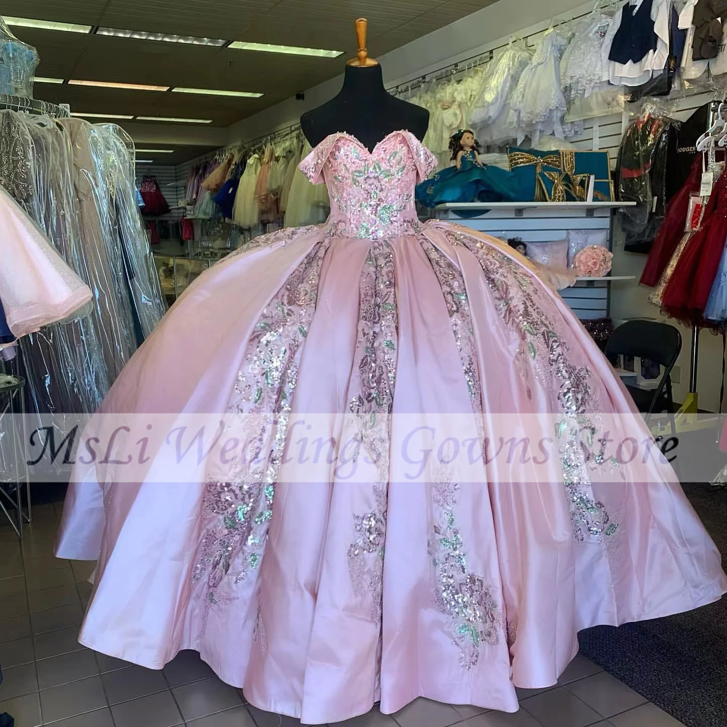 

2023 Pink Quinceanera Dresses Ball Gowns For Sweet 16 Girls Satin Sequined Appliques Off The Shoulder Vestidos De 15 Quinceañera