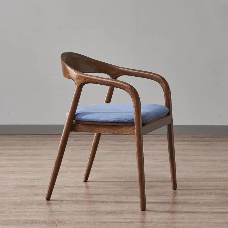 Nordic Single-person Solid Wood Dining Chairs Outdoor Contemporary Arm Seat Casual Cafe Chair Walnut Solid Wood Chairs