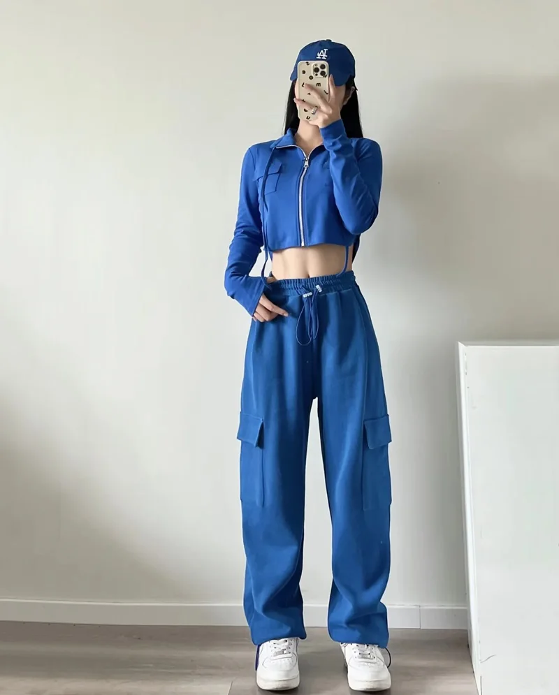 Women Solid Cotton Cargo Jogger Sweatpants With Drawstring Cuff Detail