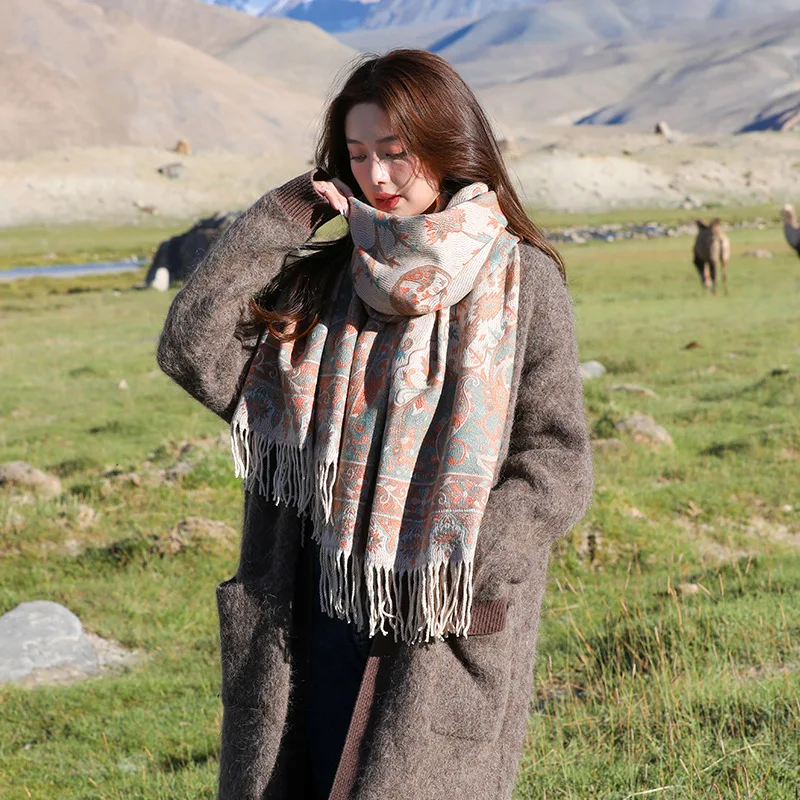 2023 Winter Latest Design Style Women Horse Jacquard Scarf