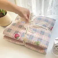 Ins Girls Strawberry Bedding Sets 2025 New Queen Size Bed Sheet Set Duvet Cover Set With Pillowcase No Filling 3