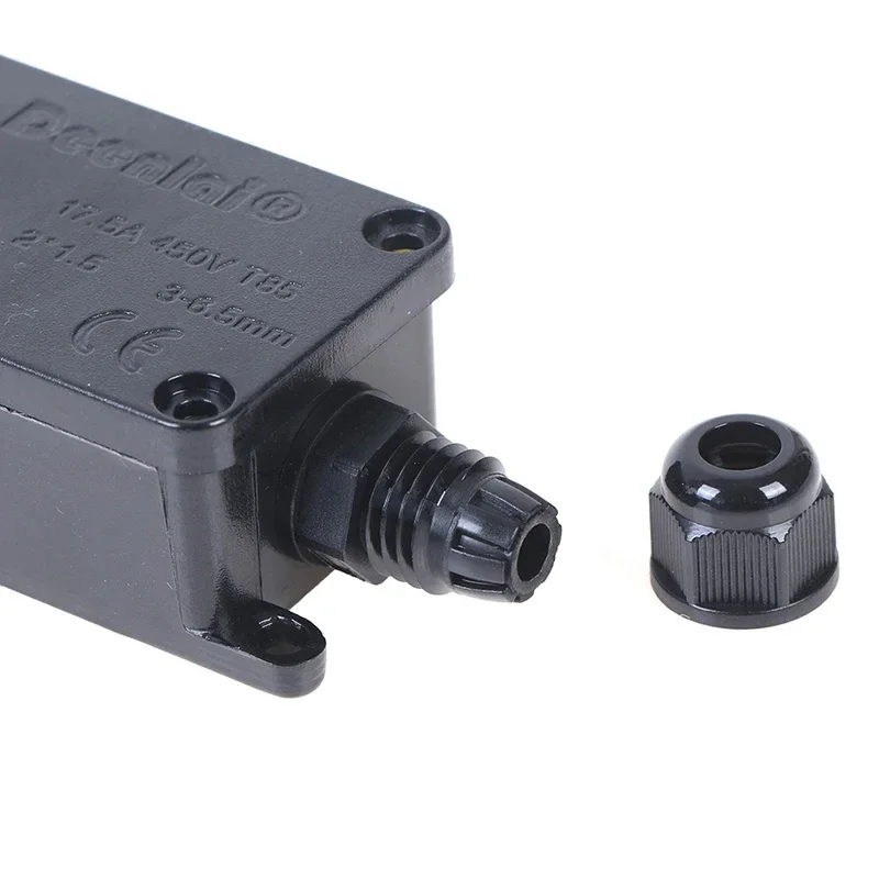 Electrical Cable Connector 2 Way Outdoor Waterproof IP66 Junction Box With Terminal 450V For Led Light