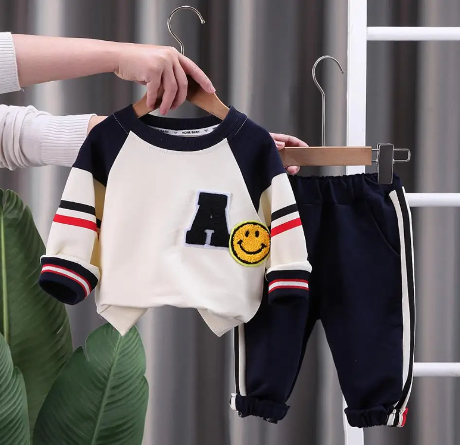 

Spring Autumn Baby Boy Clothes Designer Smiley Letter Casual Hoodies Tops and Pants Two Piece Kids Outfits Children Sport Suits