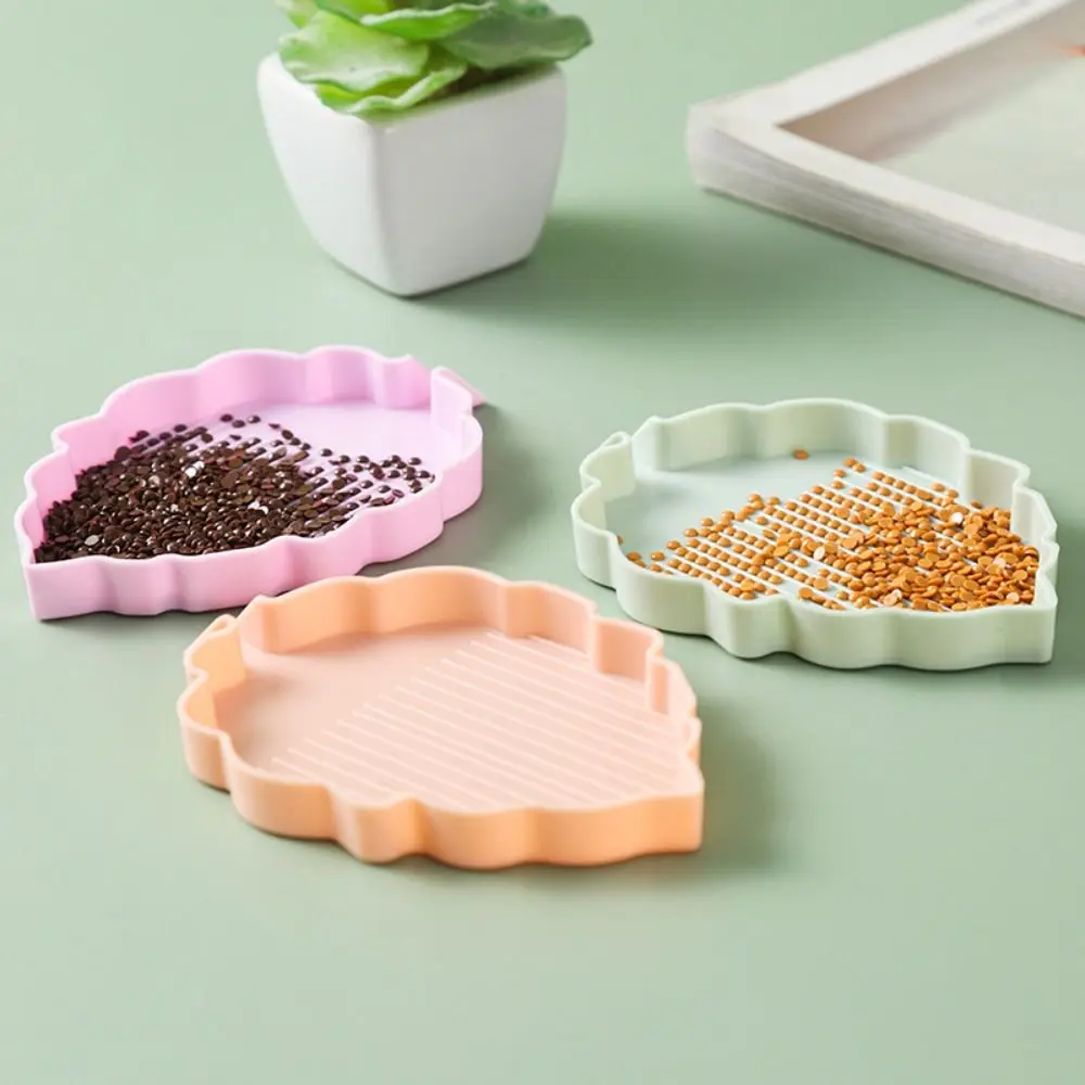 3 Pezzi di Plastica Perline Vassoi di Smistamento Pittura Diamante a Forma di Cuore Vassoio Strumenti Accessori Piastra Nail Art Punteggiatura Strumento per Fai da Te Arte Artigianale