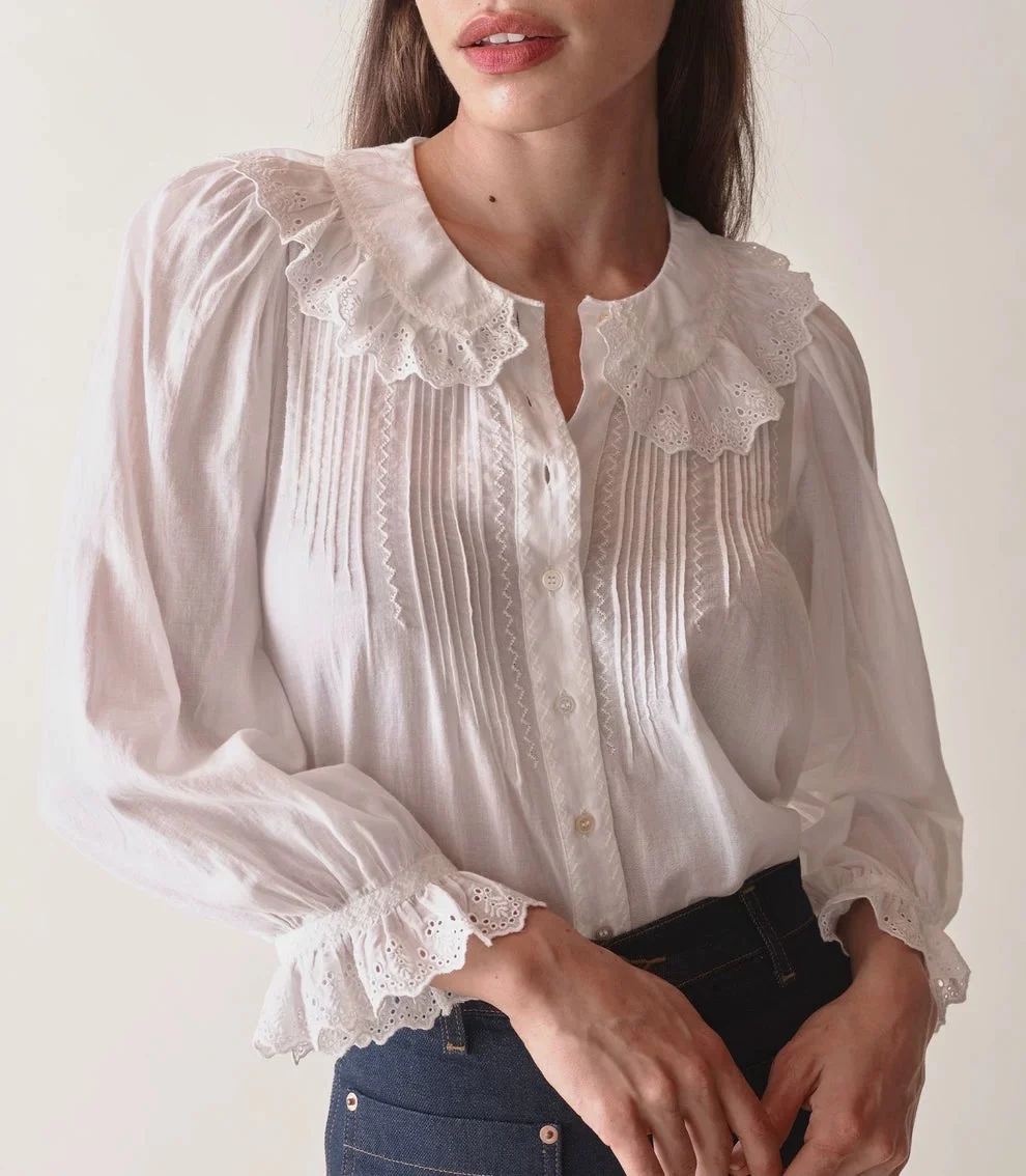 

Новинка 24 года, французская нишевая кружевная рубашка в стиле ретро с кружевным отложным воротником, Свободный Топ с рукавами-фонариками
