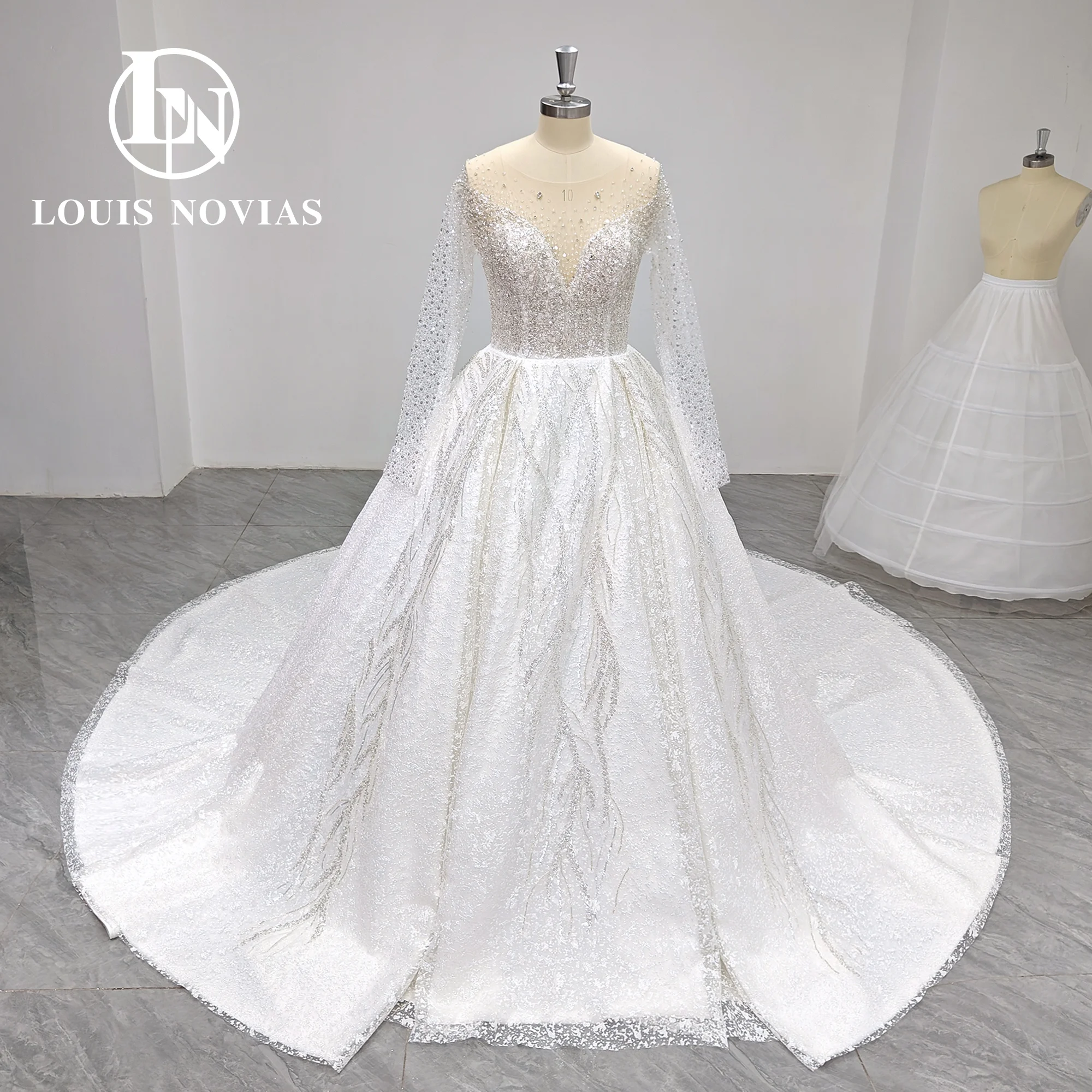 

LOUIS NOVIAS Long Sleeves Wedding Dress Real photos 2023 Backless Beading Sweetheart Ball Gown Wedding Gown Vestidos De Novia