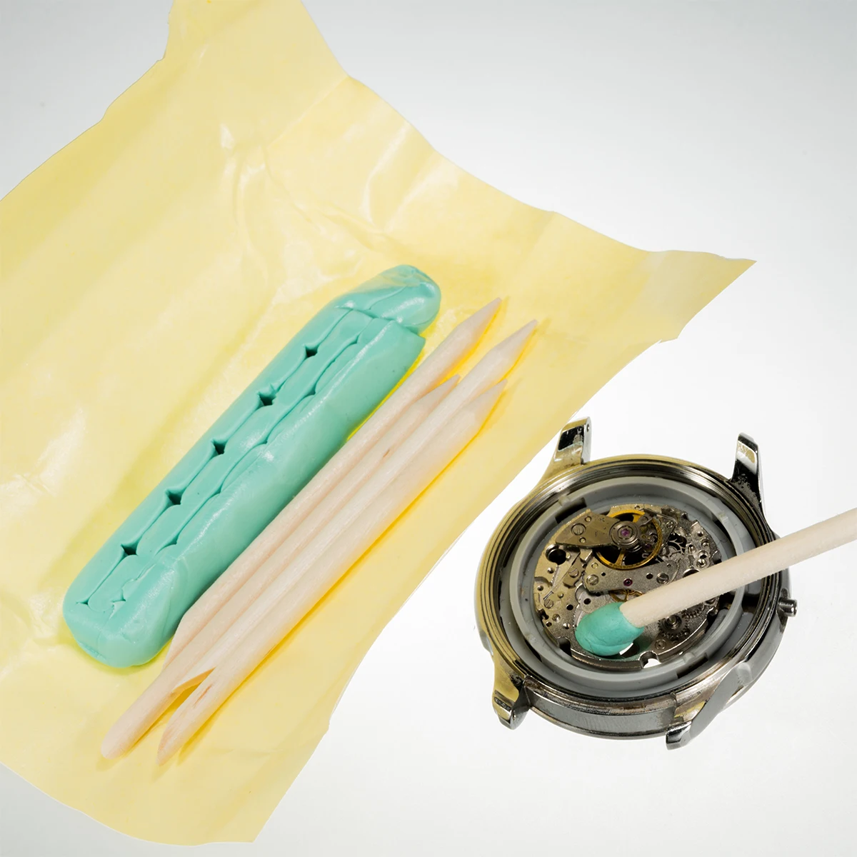 Watch Movement Cleaning Kit: Air Blower Pump & Rubber Putty Cleaner for Wristwatch Maintenance