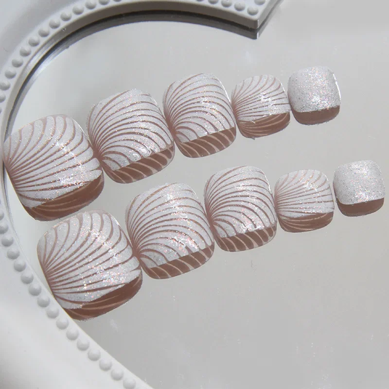 Fake Nails Shell Pattern Press on Nails Tips with Sticker False Toenail Design Butterfly Lovely Girl