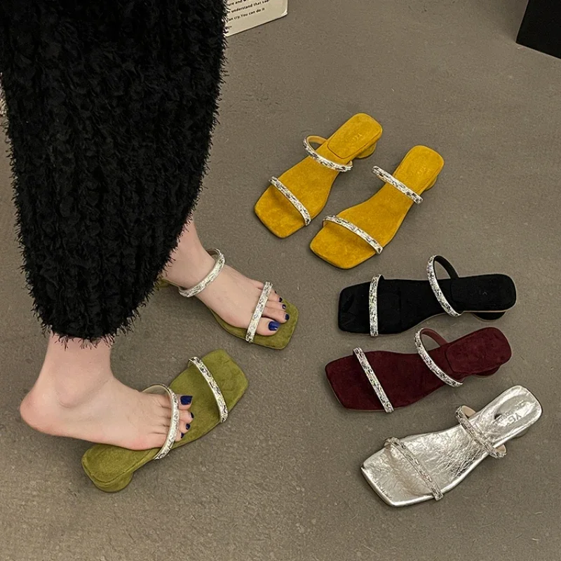 

Роскошные сандалии, женские дизайнерские летние женские тапочки, модная женская обувь на толстом каблуке с узким ремешком, уличные пляжные шлепанцы