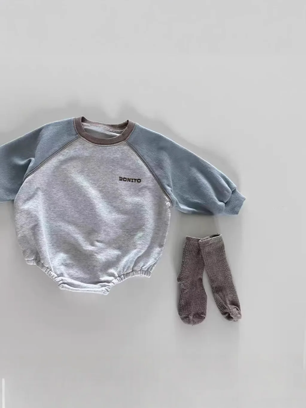  남아 여아 패치워크 캐주얼 점프수트 면  의류 0-24개월 2025 가을 신상  긴팔 바디수트 레터 프린트