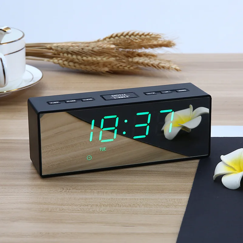 

LED Clock Bedside Smart Digital Alarm Clocks Desktop Table Electronic Desk Watch Snooze Funtion USB Wake Up Alarm Clock Digital