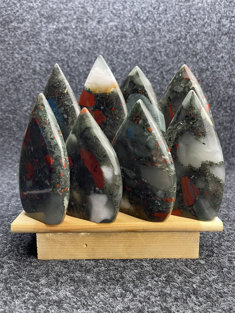 

1pc Natural Beautiful Bloodstone Freedom Torch Reiki Healing Ore Specimen Chakra Home Decor Holiday Gift