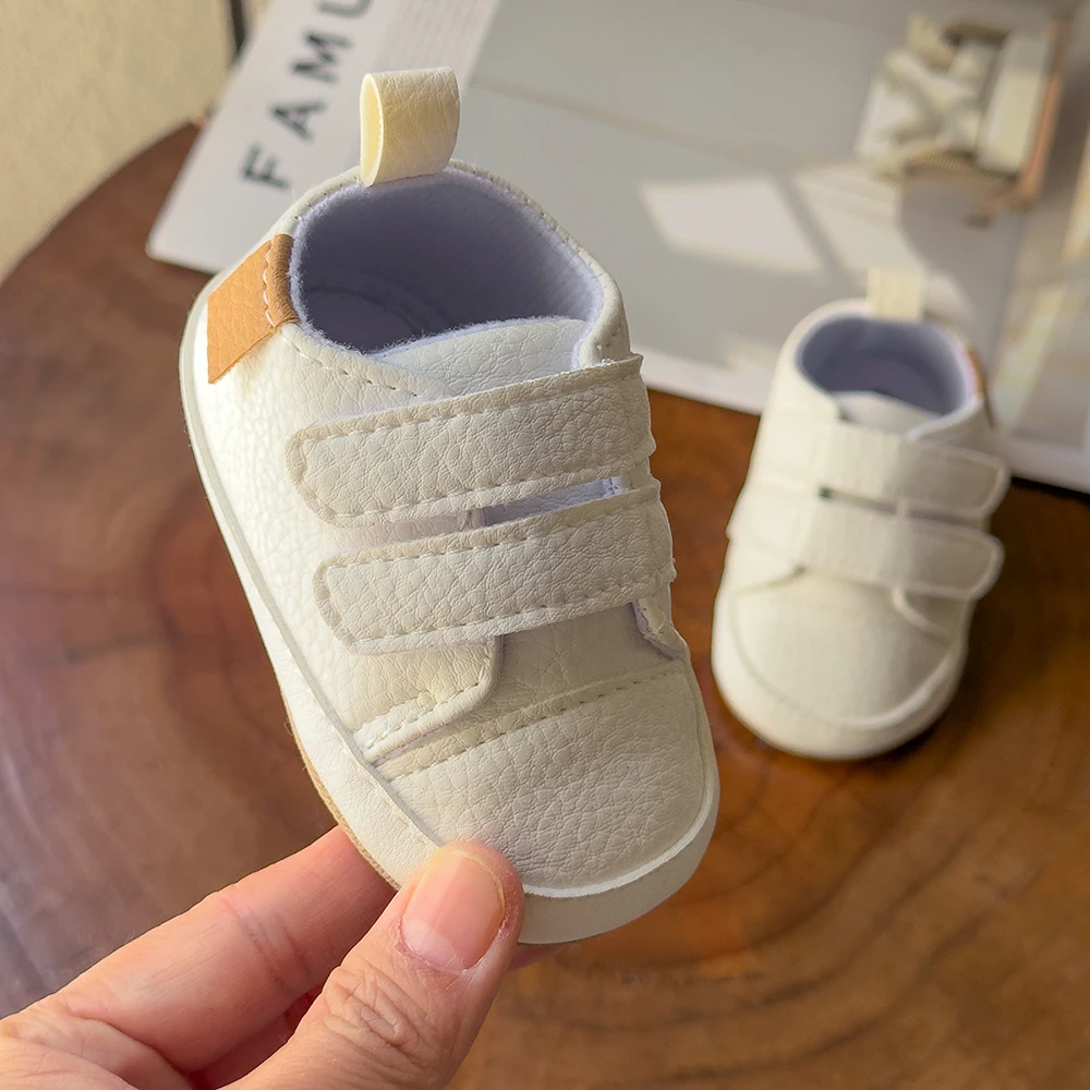 Newborn Baby Shoes Baby Boy Girl Shoes Classic Leather Rubber Sole Anti-slip Toddler First Walkers Infant Girl Shoes Moccasins 4