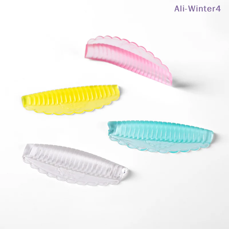 【Winter4】4쌍의 자체 접착식 속눈썹 리프팅 키트 실리콘 라미네이션 패드 재사용 가능한 속눈썹 펌 로드 3D 속눈썹 컬러 액세서리