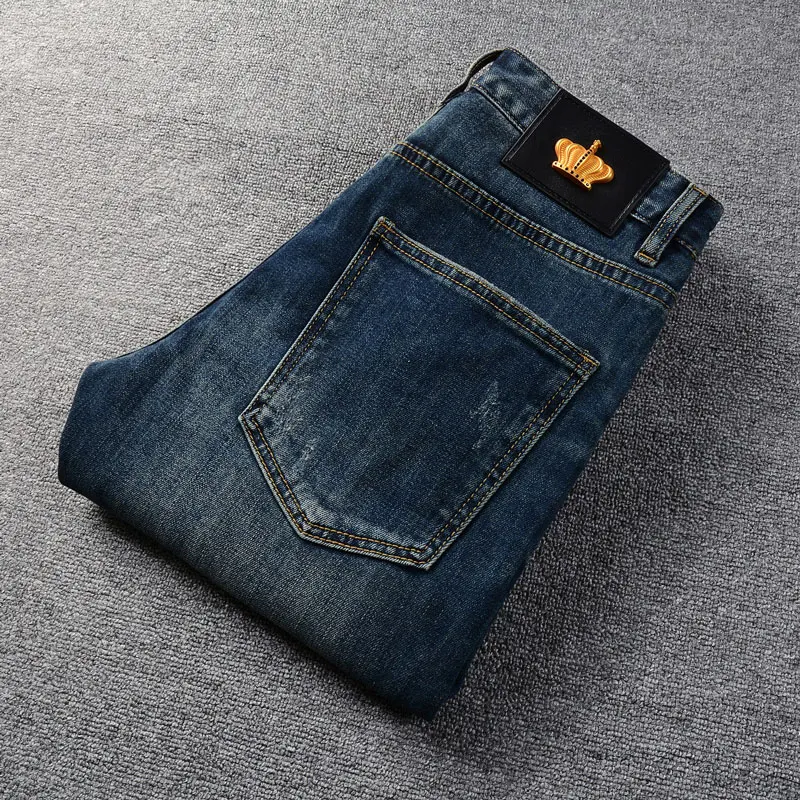 Рисунок 2 - Джинсы мужские в стиле ретро