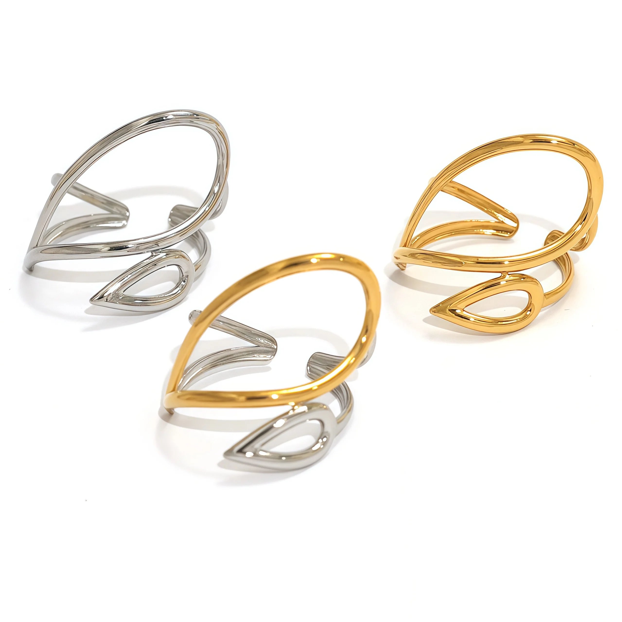 Modischer Edelstahlring mit geometrischem Liniendesign, 18 Karat vergoldet, wasserdichter Damenschmuck für den täglichen Gebrauch, Urlaub am Meer usw – Detail 8