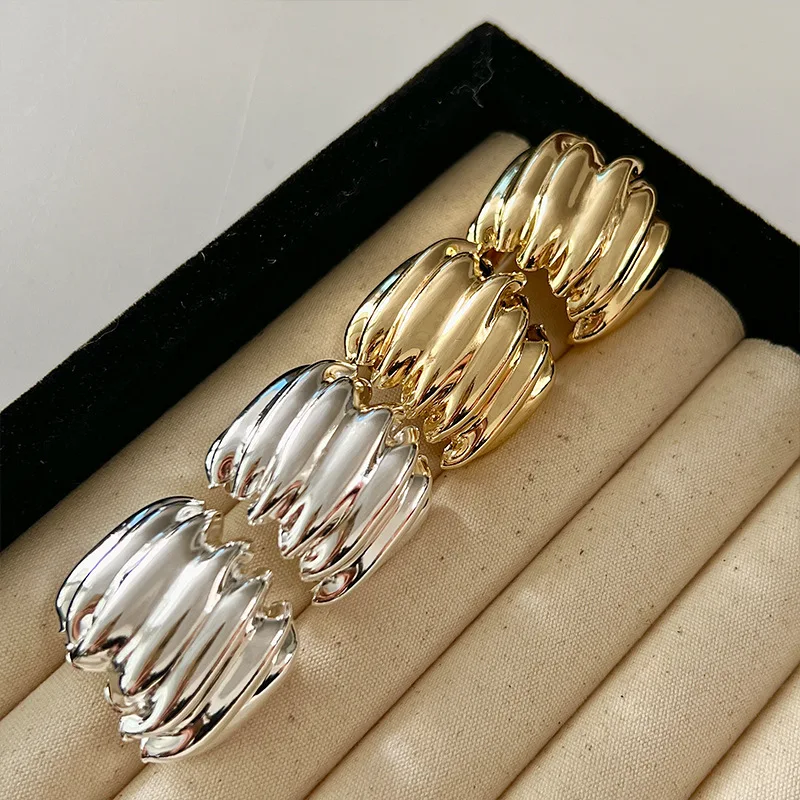Simple Stud Earrings Metal Copper Alloy Irregular Wave Geometric Gold Silver Color Women Fashion Jewelry Gift