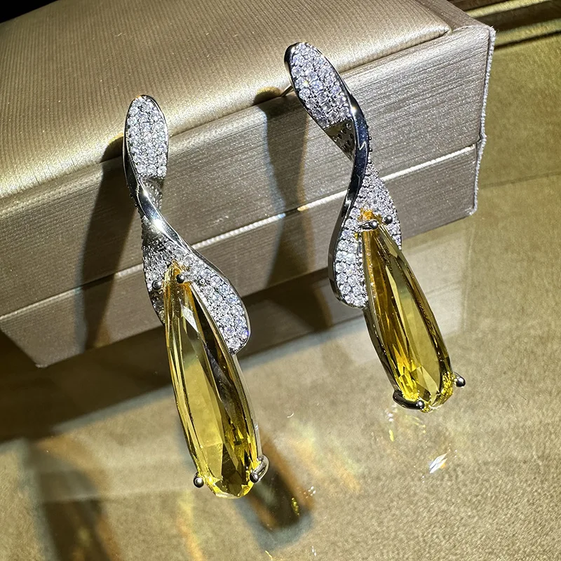 

2023 Women Yellow Diamond Water Drop Pendant Earrings Evening Dress Leaves