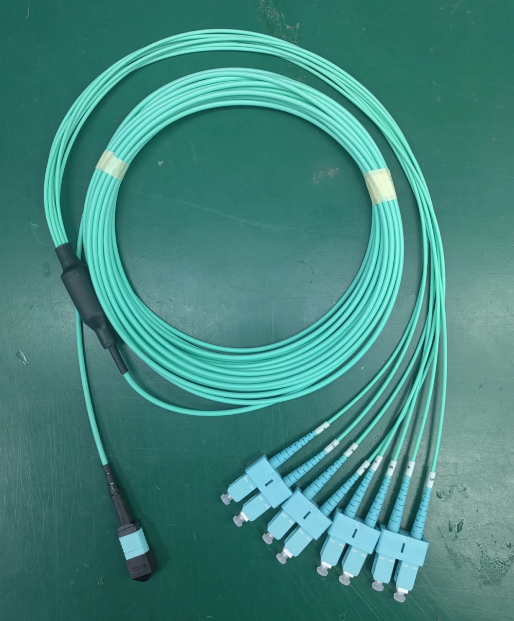 Patch Cord MPO to 4xSC/UPC OM3 Multimode 8-Fiber 1m..~7m MPO-Female Type-B Fiber Optic Cable MMF 3.0mm Aqua LSZH Duplex Fiber