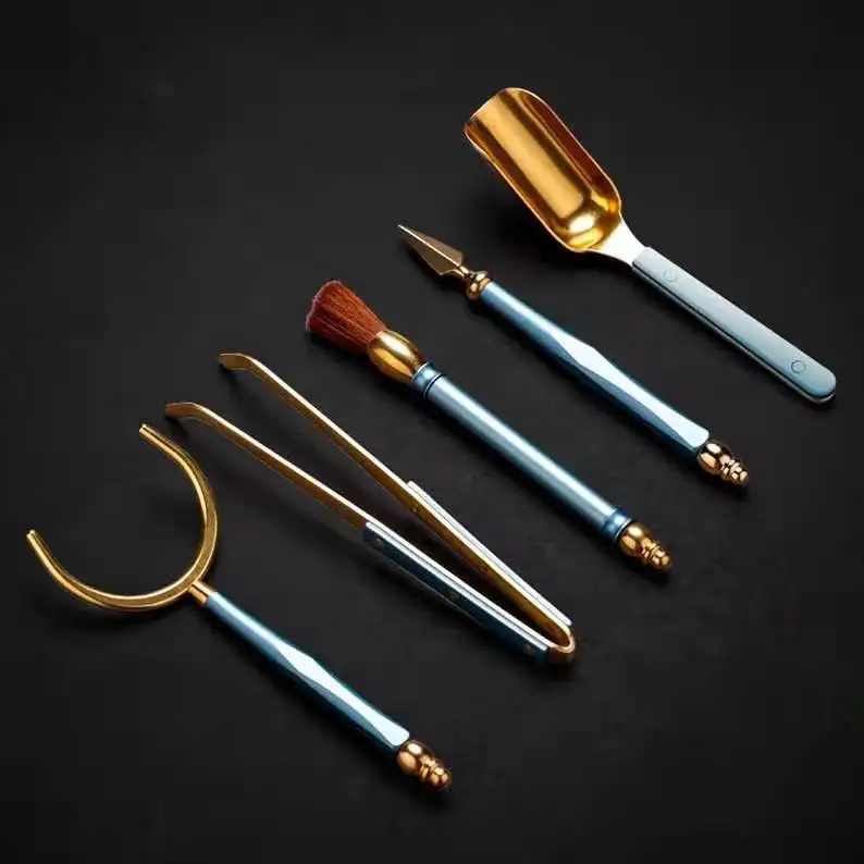 

Copper and Aluminum Tea Ceremony Five-Piece Set Tea Spoon Tea Pin Cup Pen Tea Clamp Set Color Aluminum Set Tea Accessories