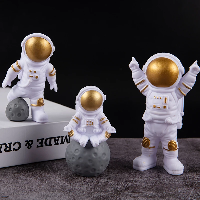 

Пластиковая Статуэтка астронавта, 3 шт., статуэтка, скульптура космического человека, обучающая игрушка, модель астронавта, подарок