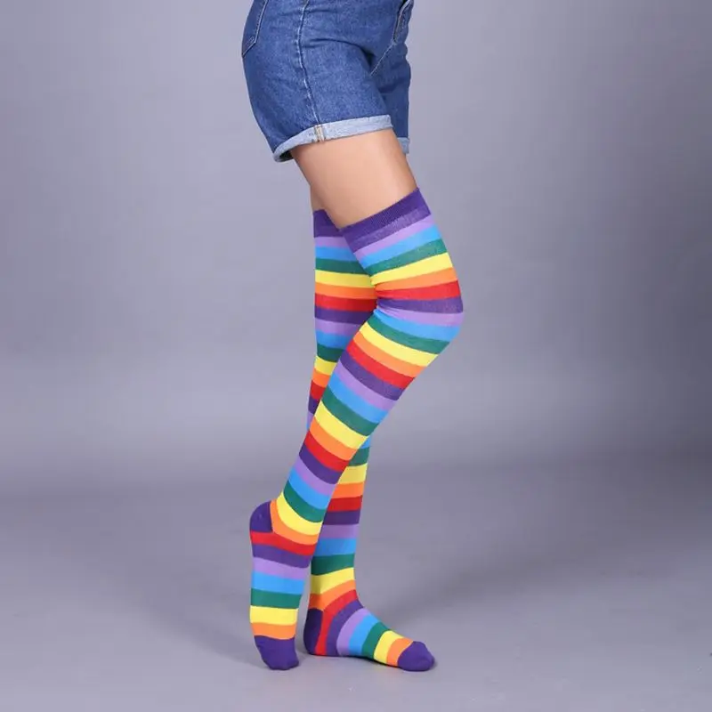 1Pair Frauen Mädchen Fancy Rainbow Bunte Streifen Strümpfe über Knie Long Socken Halloween Party Cosplay Kostüme Accessoires – Detail 7