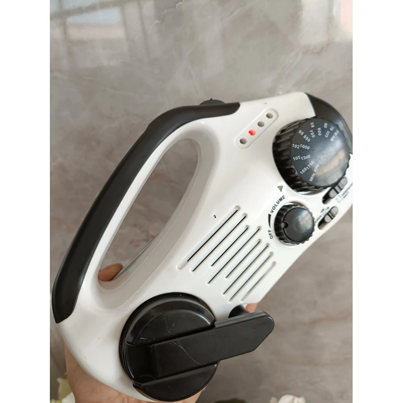 

Hand crank power solar lighting flashlight radio multifunction mobile rechargeable alarm defective products