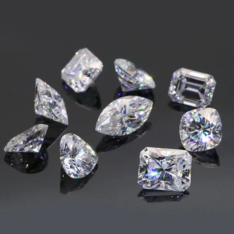 D Color Super White Moissanite Diamond Round / Oval / Pear / Radiant / Emerald / Heart / Princess / Cushion / Asscher / Triangle 3
