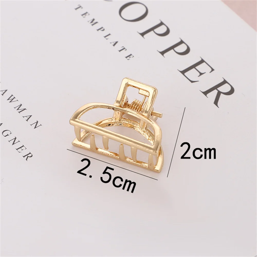 Description Picture 5 of itemGeometric Hair Claw Clamps Hair Crab Moon Shape Metal Hair Clip Claws Solid Color Accessories Hairpin Mini Size for Girl