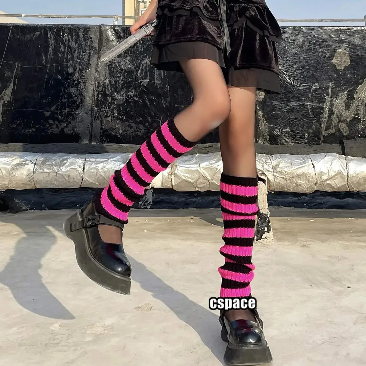 Anime cosplay socks cosplay leg accessories Y2k Goth Lolita girls striped knit leg warmers Japanese Gothic long socks women leggings gaiters knee knitted cuffs ankle warmer