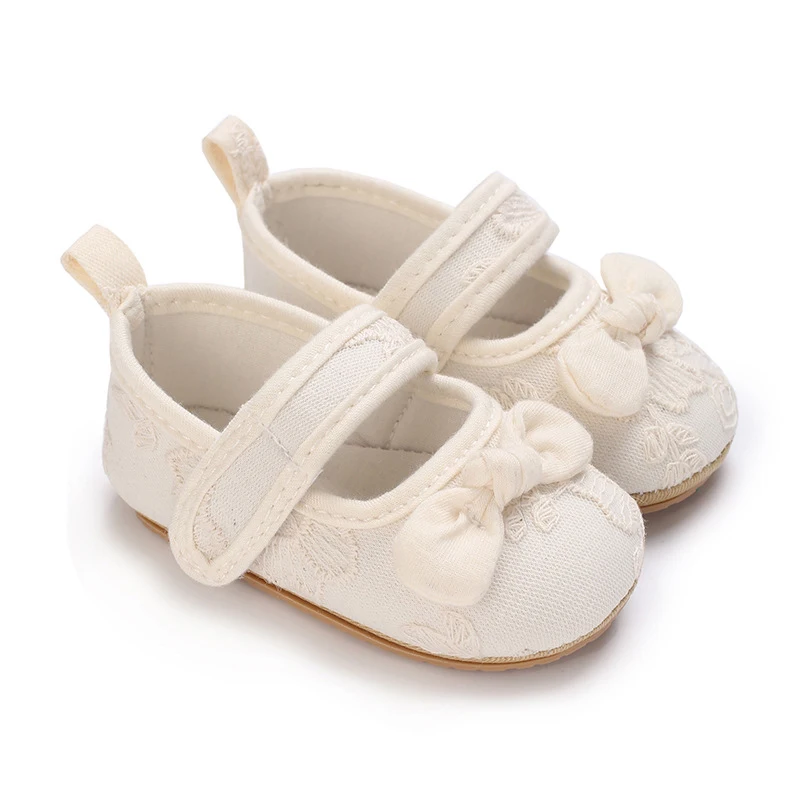 

BeQeuewll Baby Girls Princess Shoes Soft Bow Embroidery Flower Non-slip First Walker Shoes Toddler Shoes For 0-18 Months