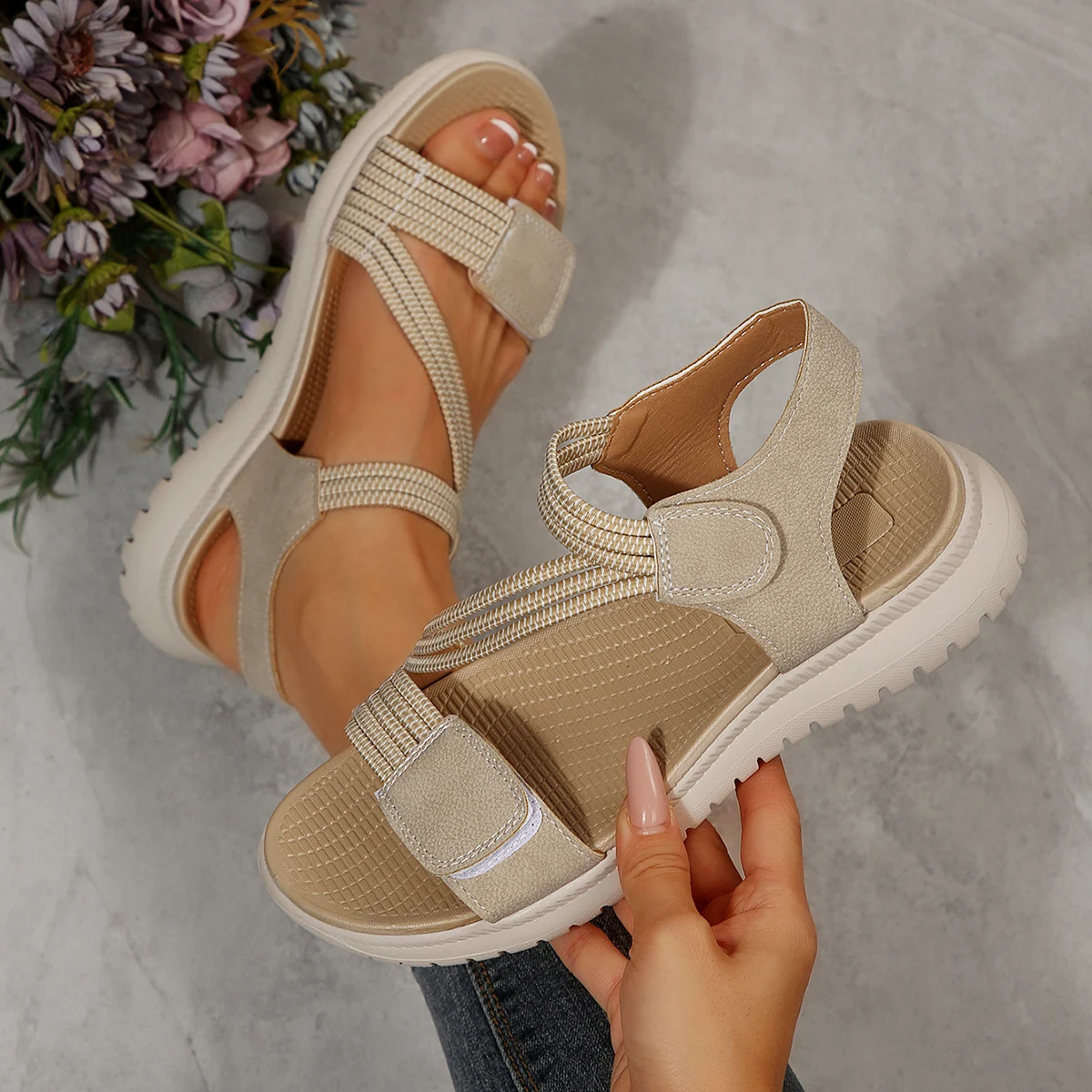 2026 Damen Neue Modische Elegante Sandalen Sommer Outdoor Sport Strand Keilabsatz Höhenerhöhende Bequeme Offene Zehenschuhe – Detail 16